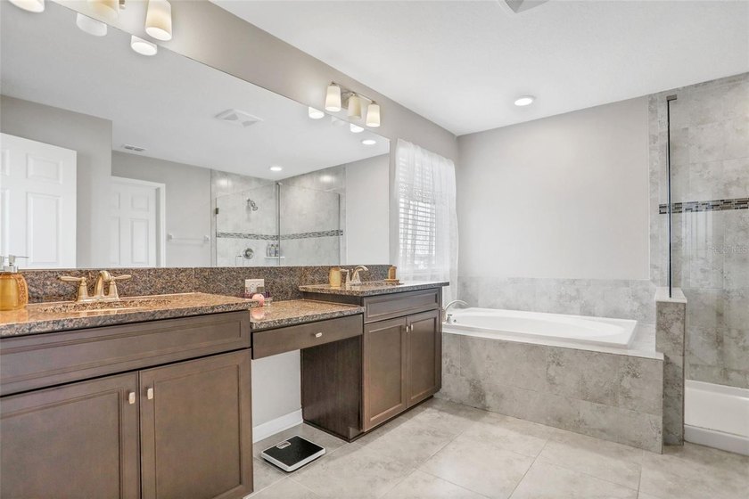 Why wait for new construction when you can have this *like new* - photo 29