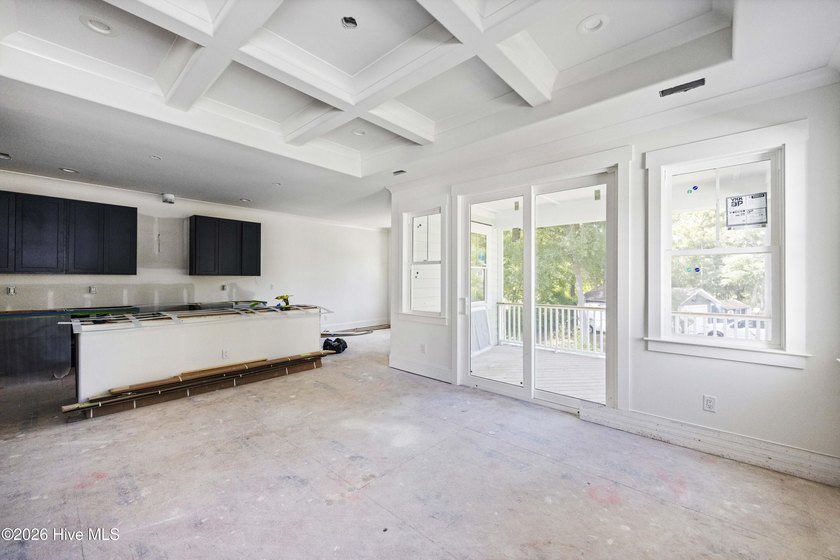 ''THE PERFECT FLOOR PLAN'' COULD BE YOURS -- Outstanding Design - photo 4