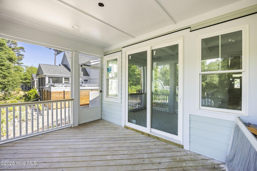 ''THE PERFECT FLOOR PLAN'' COULD BE YOURS -- Outstanding Design - photo 6