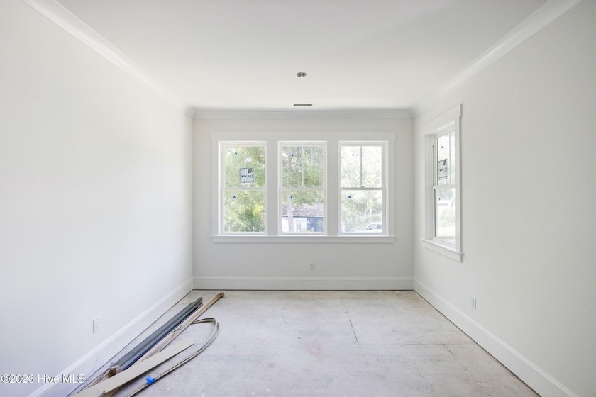 ''THE PERFECT FLOOR PLAN'' COULD BE YOURS -- Outstanding Design - photo 8