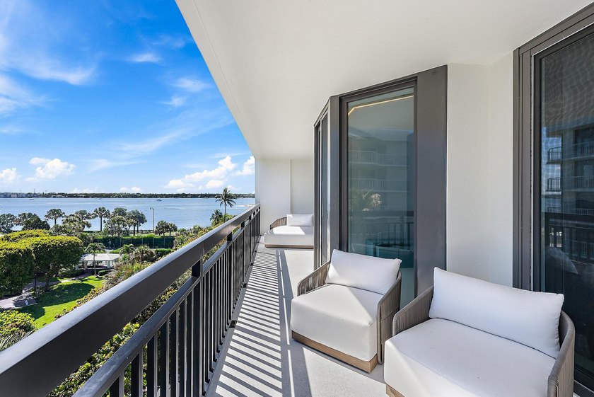 A rare offering in one of Palm Beach's most exclusive oceanfront - photo 11