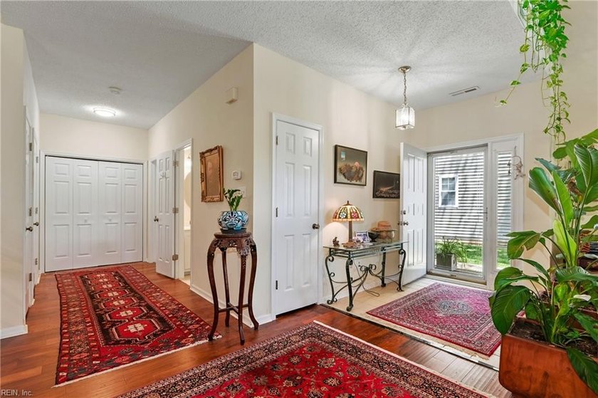 Welcome to this spacious 4-bedroom, 2.5-bath townhome in - photo 5