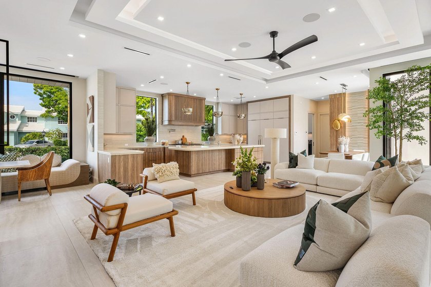Designed by Randall Stofft Architects, built by Compson Homes - photo 16