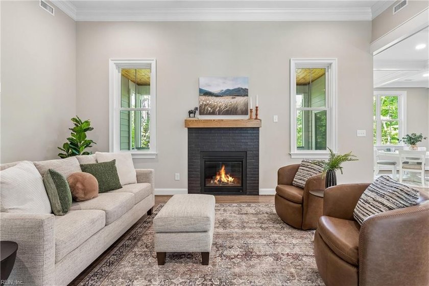 KINGSMILL WATERFRONT - Stunning new construction on a large - photo 5