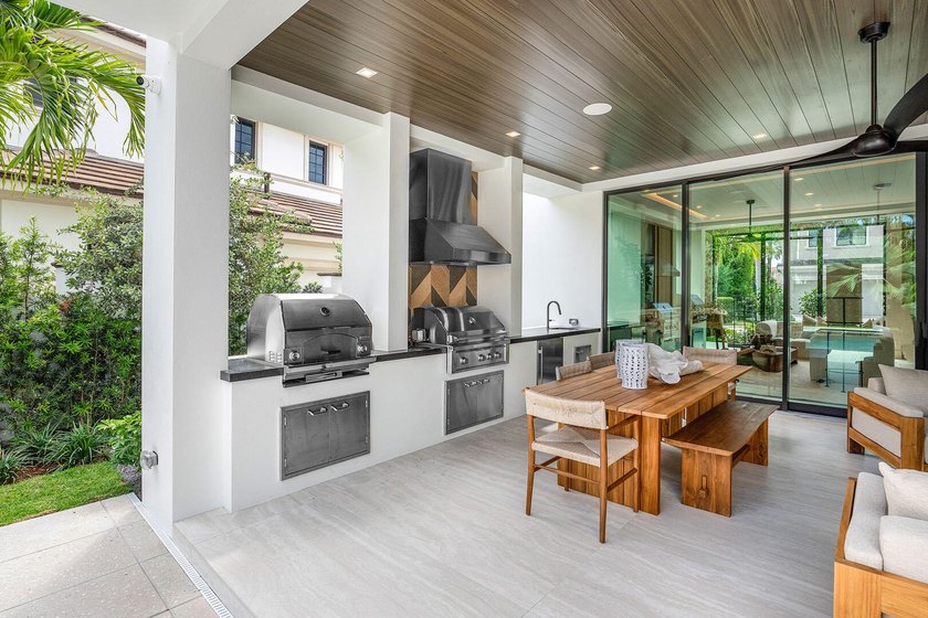 Designed by Randall Stofft Architects, built by Compson Homes - photo 31