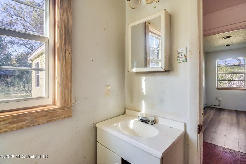 This 1930s Biloxi home has the kind of character you just don't - photo 9