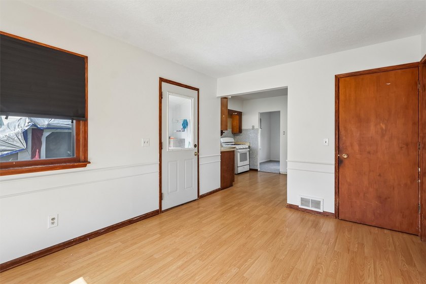 3-bedroom, 1-bath ranch home on a quiet street offering 1,070 sq - photo 8