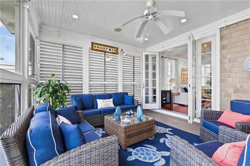 This lovely Royal Cottage sits on Sunset Lake with 3 beds and 3 - photo 12