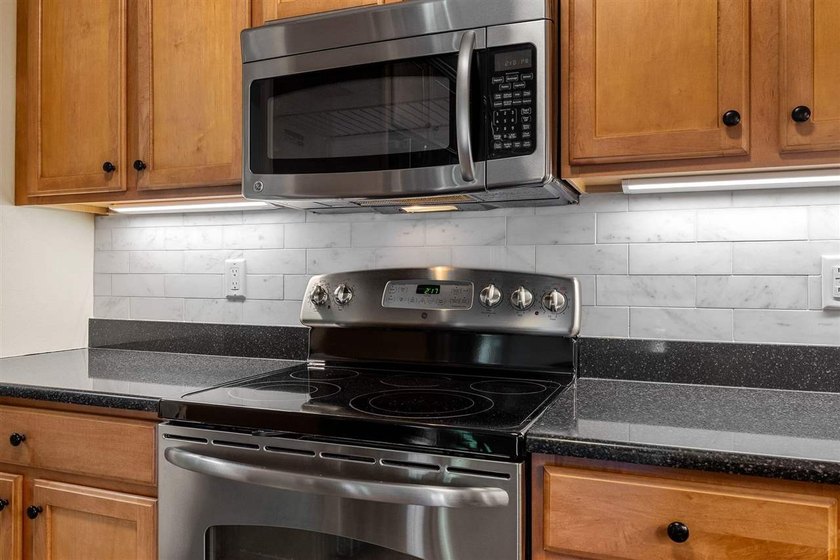 Beautifully maintained &amp; much loved, this single owner - photo 14