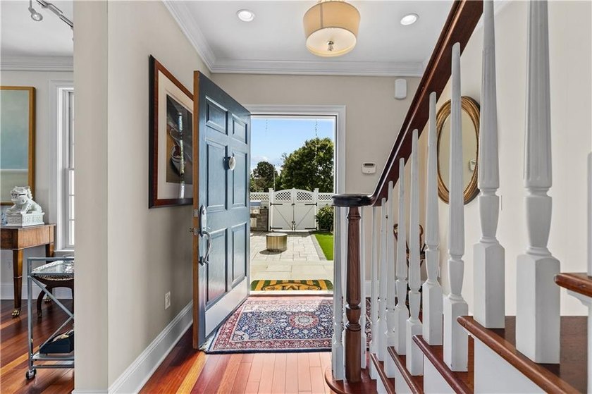This lovely Royal Cottage sits on Sunset Lake with 3 beds and 3 - photo 44