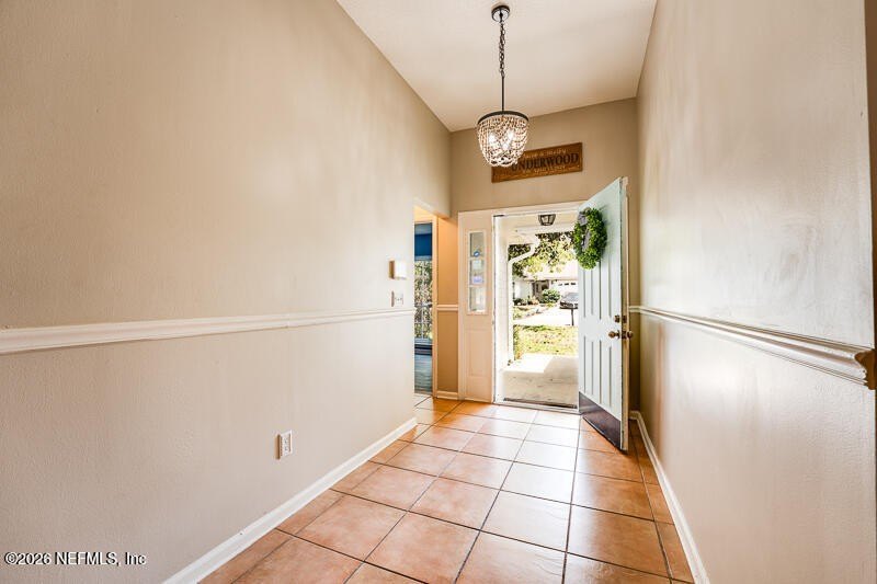 Welcome to 8005 Macinnes Drive - a charming home with great curb - photo 5