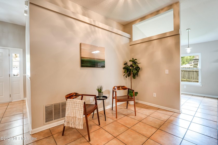 Welcome to 8005 Macinnes Drive - a charming home with great curb - photo 6