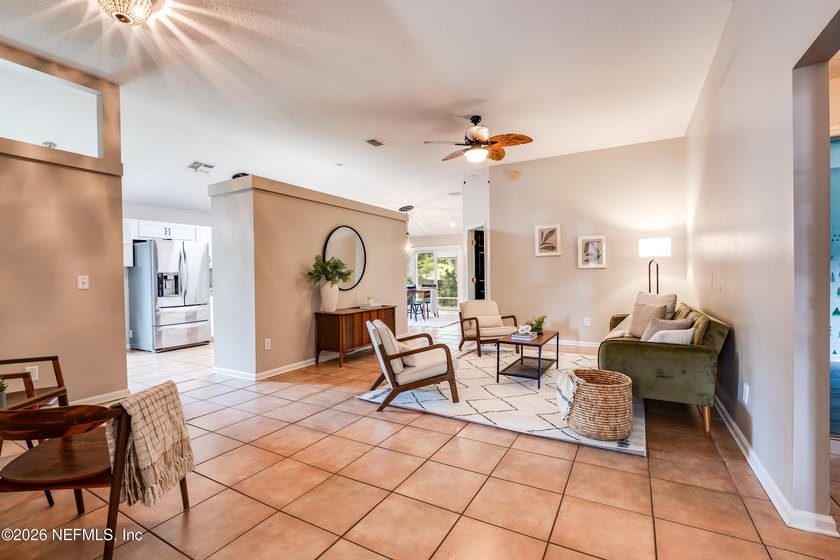 Welcome to 8005 Macinnes Drive - a charming home with great curb - photo 7