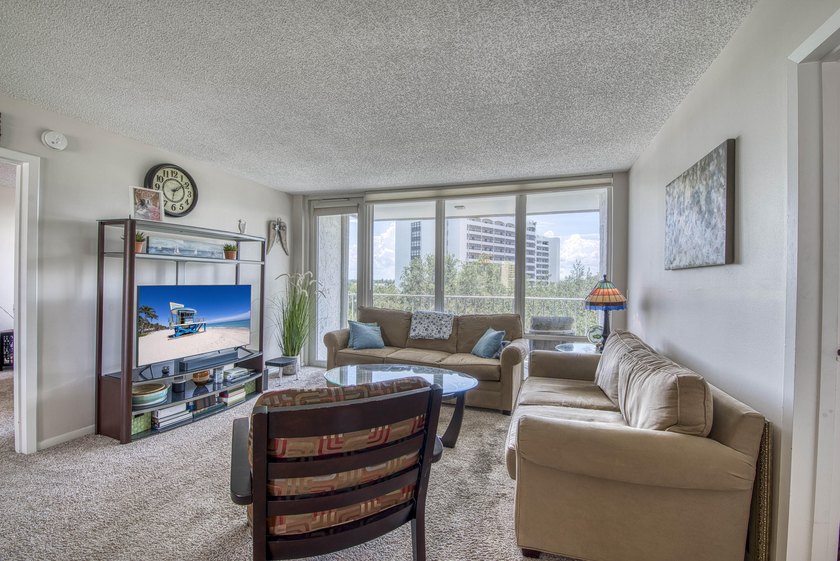 Stunning Intracoastal &amp; Golf Course Views, Priced to Sell! - photo 2