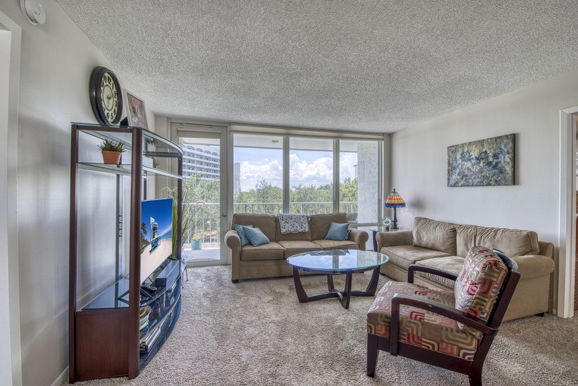 Stunning Intracoastal &amp; Golf Course Views, Priced to Sell! - photo 3