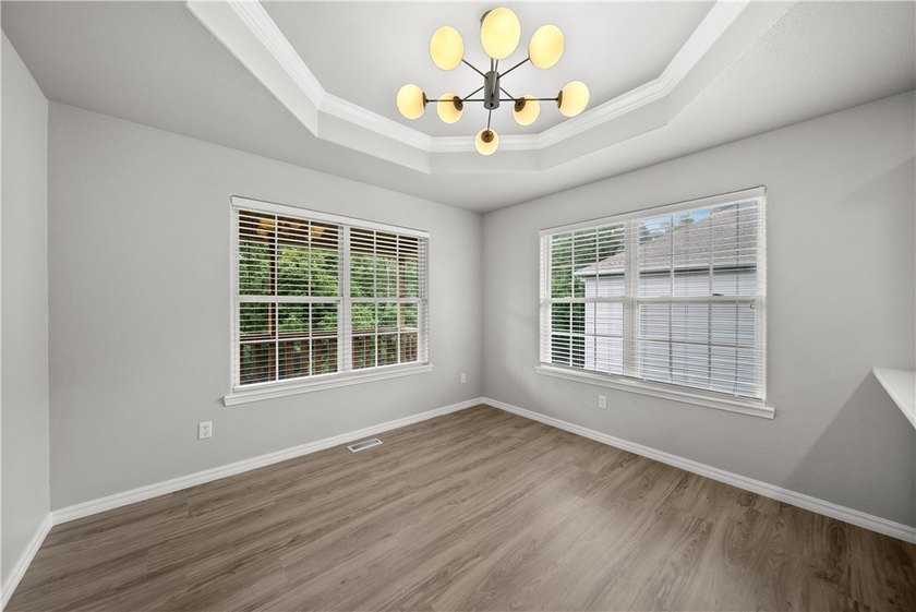 Welcome home to this beautifully updated 5-bedroom, 4-bath - photo 13