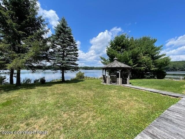 This LAKE FRONT property is truly one of a kind and features - photo 4