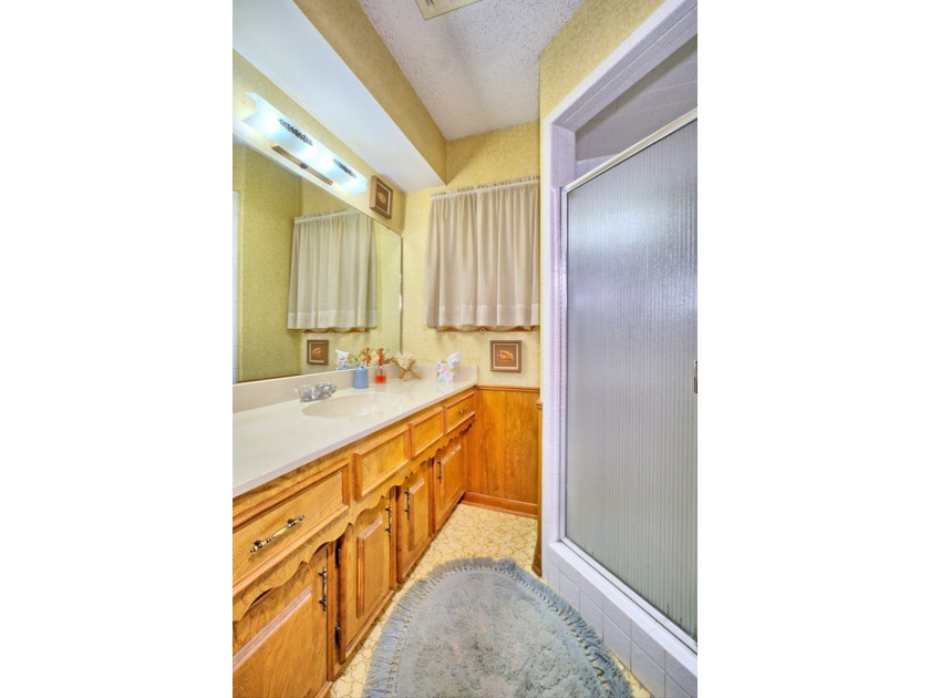 Affordable waterfront living on Toledo Bend! This charming - photo 25