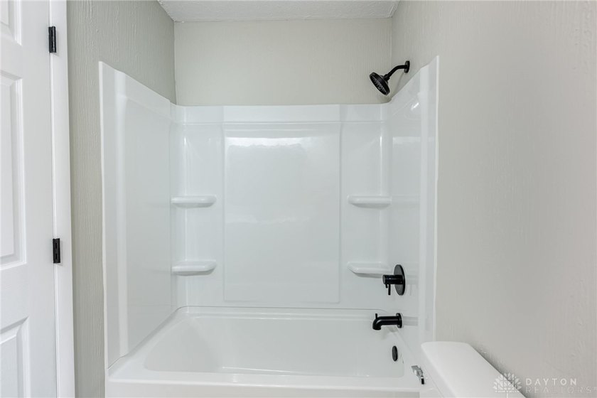 Totally renovated home at Shawnee Lake in Jamestown, absolutely - photo 26