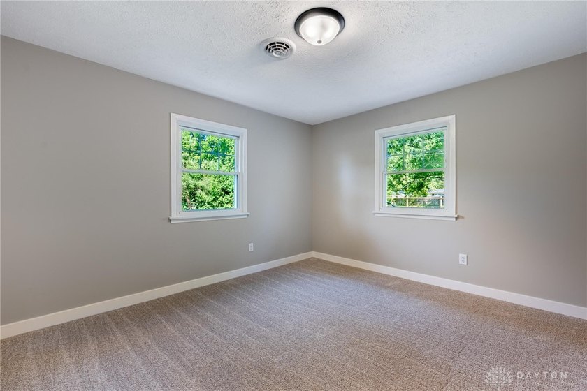 Totally renovated home at Shawnee Lake in Jamestown, absolutely - photo 27