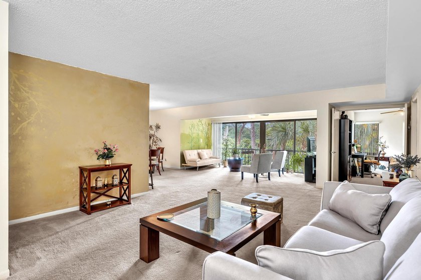 Discover exceptional space, comfort, and convenience in this - photo 8