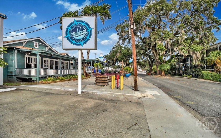 Set along the Wilmington River in Thunderbolt, this one-owner - photo 40
