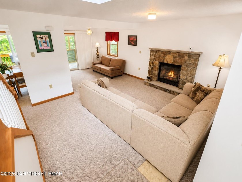 Welcome to one of the most sought-after communities in the - photo 5