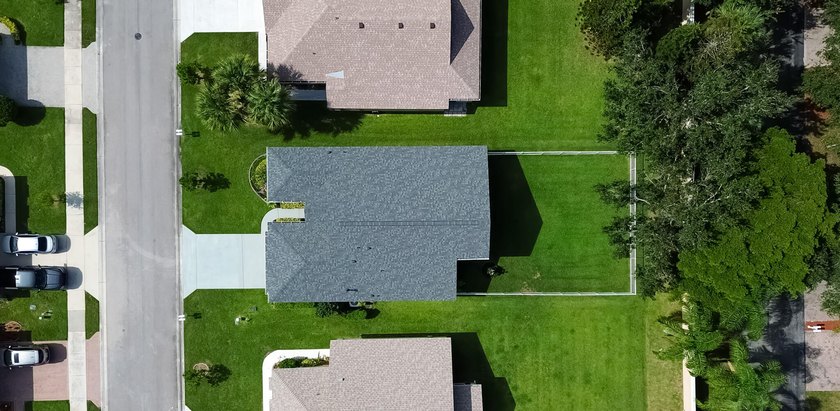 Welcome home to this beautifully maintained 3-bedroom, 2-bath - photo 19