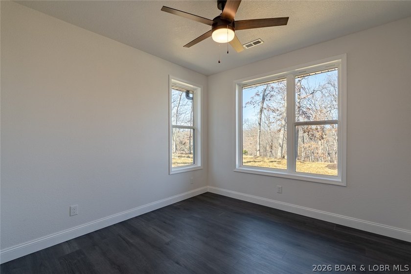 Enjoy main-level living in the highly sought after Porto Cima - photo 20