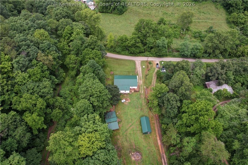 PEACEFUL, PRIVATE COUNTRY SETTING ON 1.2 ACRES IN POCA! THIS - photo 28