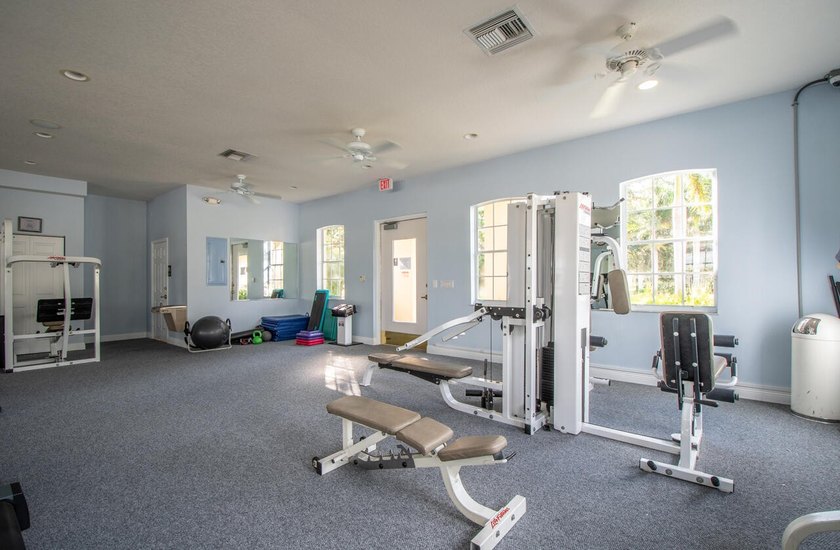 Welcome home to this beautifully maintained 3-bedroom, 2-bath - photo 30