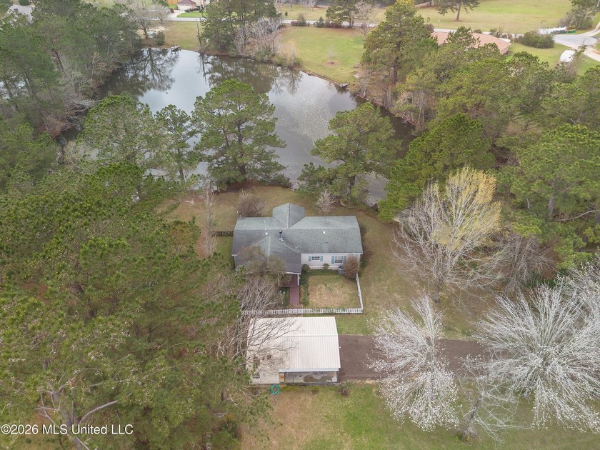CALLING ALL HORSE LOVERS!! This is the property for you! This - photo 3