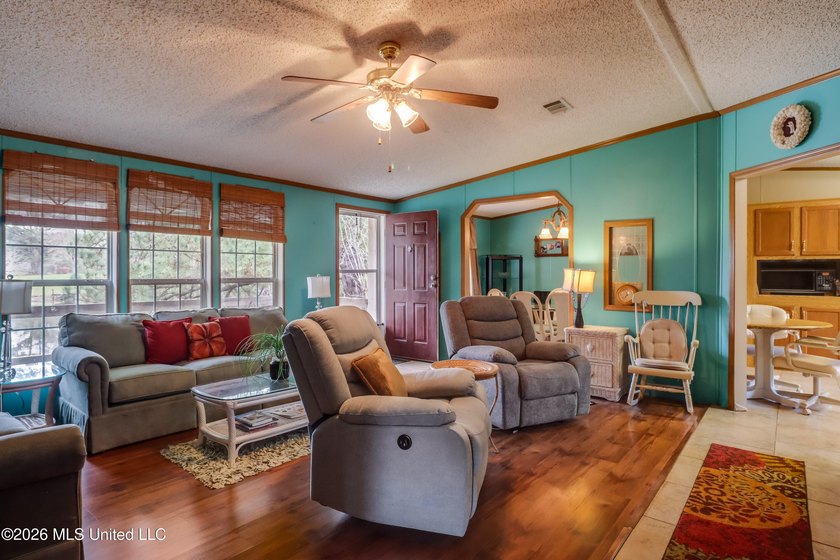 CALLING ALL HORSE LOVERS!! This is the property for you! This - photo 7