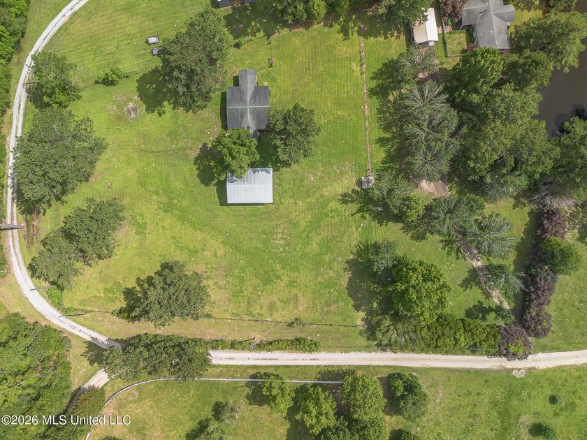 CALLING ALL HORSE LOVERS!! This is the property for you! This - photo 10