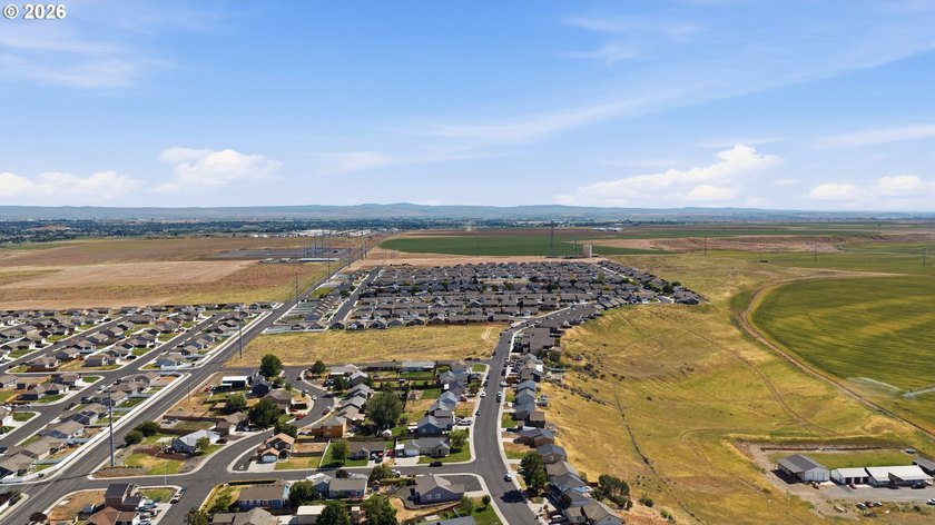 Build your vision on this BEAUTIFUL lot! Offering expansive view - photo 13