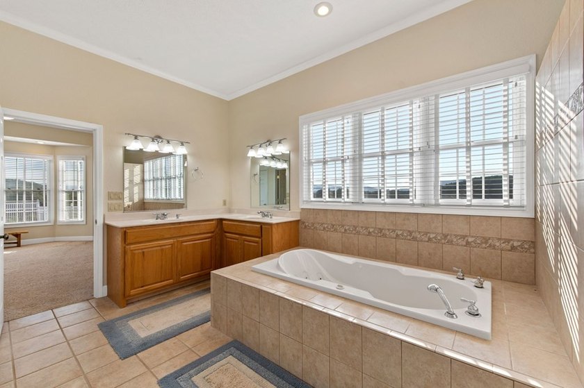 Where Timeless Mountain Beauty Meets Refined Country Living - photo 25