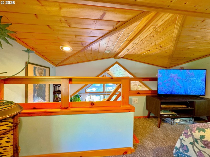 Ocean View Delight! Perched near the top of Whaleshead Beach - photo 42