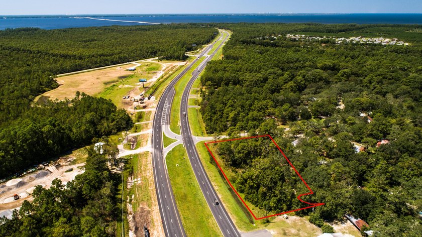 An exceptional opportunity to own +/- 1.4 acres of prime land - photo 3