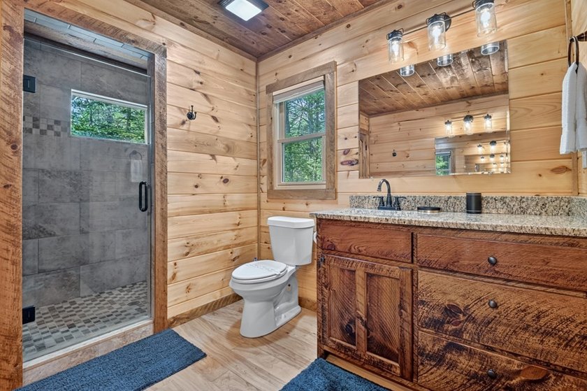 Nestled in the heart of the Blue Ridge Mountains, this adorable - photo 37