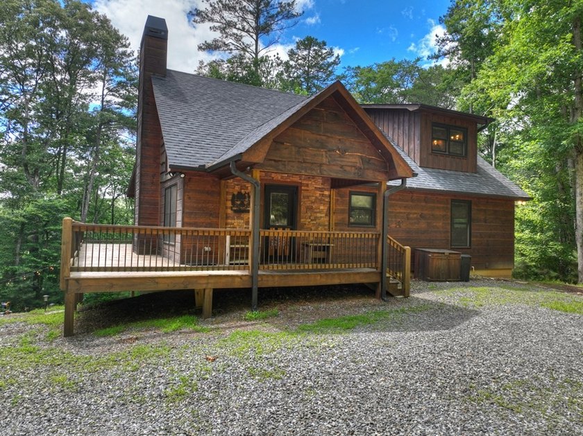 Nestled in the heart of the Blue Ridge Mountains, this adorable - photo 44