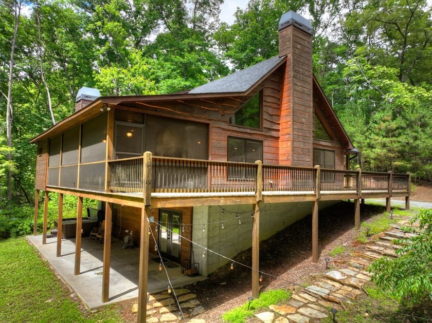 Nestled in the heart of the Blue Ridge Mountains, this adorable - photo 46