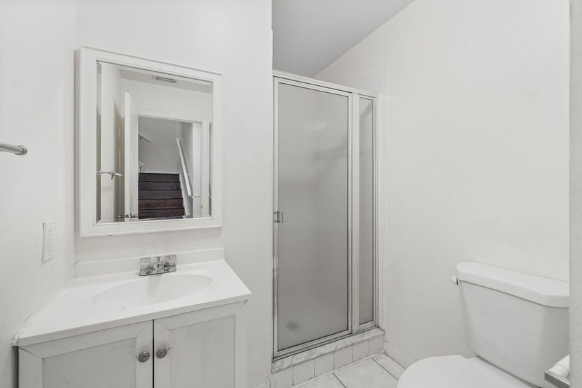 This property qualifies for a $10,000 LENDER CREDIT! Welcome - photo 8