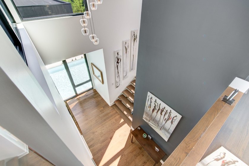 Refined architecture, dramatic living spaces, integrated - photo 41