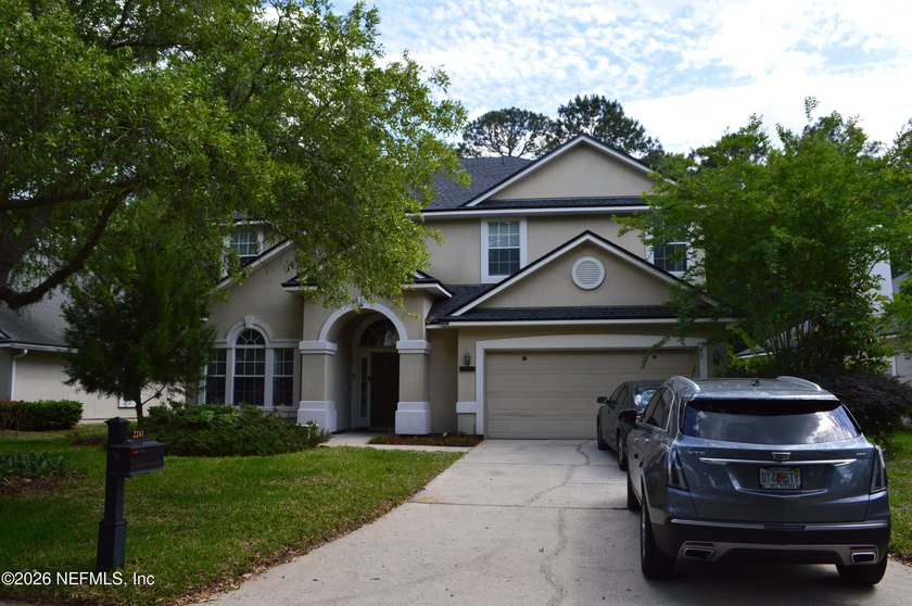 Spacious and well maintained 2-story 4 BR/3.5 BA home - photo 2