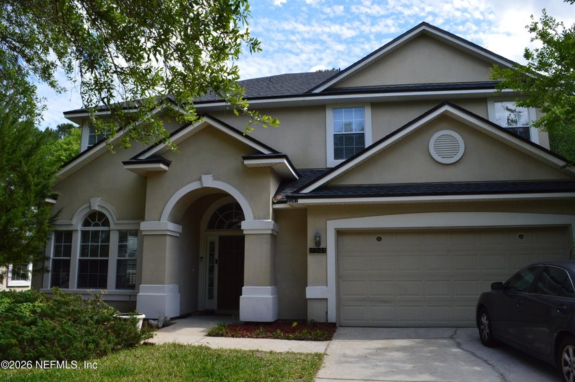 Spacious and well maintained 2-story 4 BR/3.5 BA home - photo 3