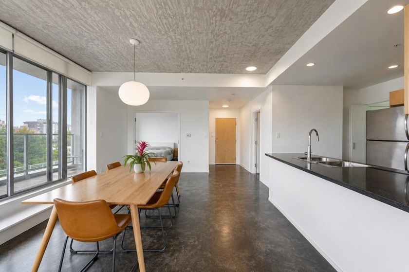 One-of-a-kind sub-penthouse at The Left Bank-a premier concrete - photo 5