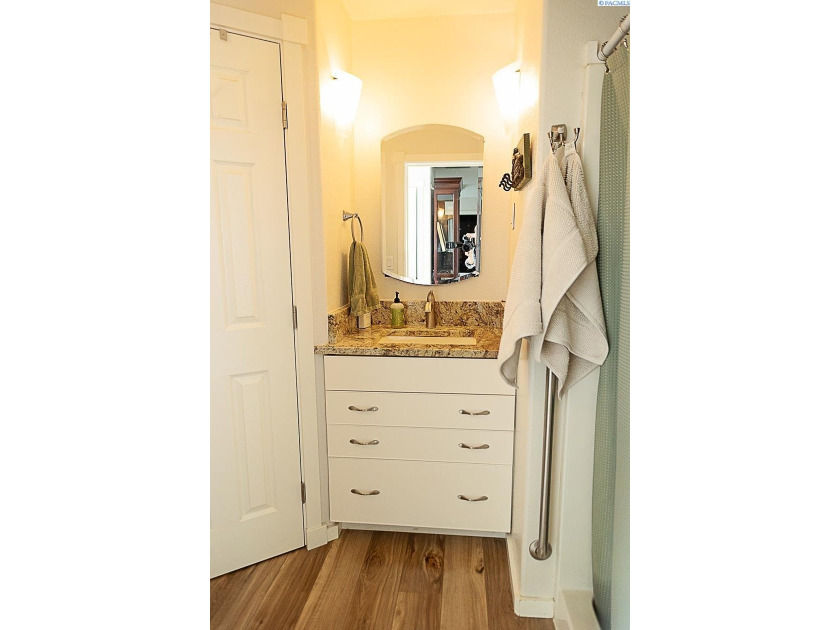 MLS# 294316 A Rare Opportunity - Exceptional Quality, Thoughtful - photo 20