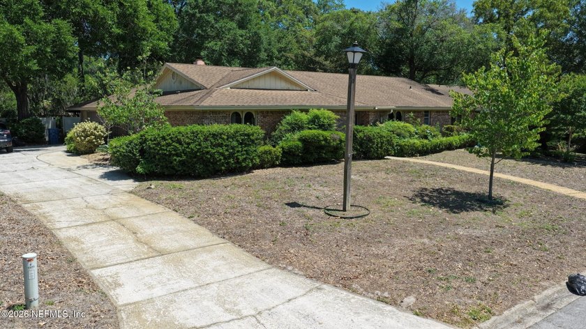 This spacious single-family home offers great bones and plenty - photo 2