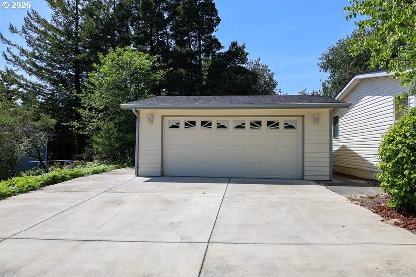 Located in the highly sought-after Florentine Estates 55+ - photo 29