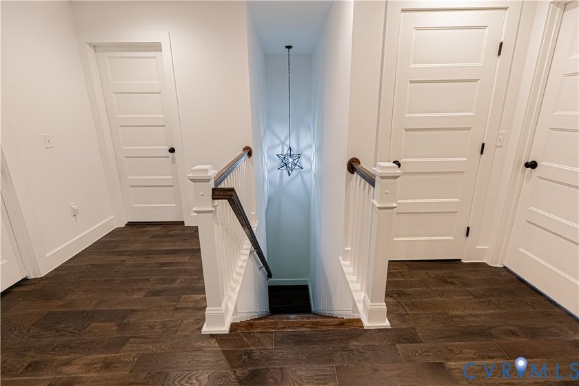 This gorgeous 3 bedroom (+guest suite/flex space) waterfront - photo 19